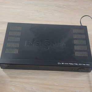 Insignia Blu-ray DVD Player Black HDMI BD-Live DTS-HD NS-BRDVD4